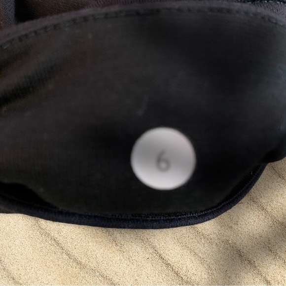 Lululemon Align black 25” size 6 - Picture 5 of 9